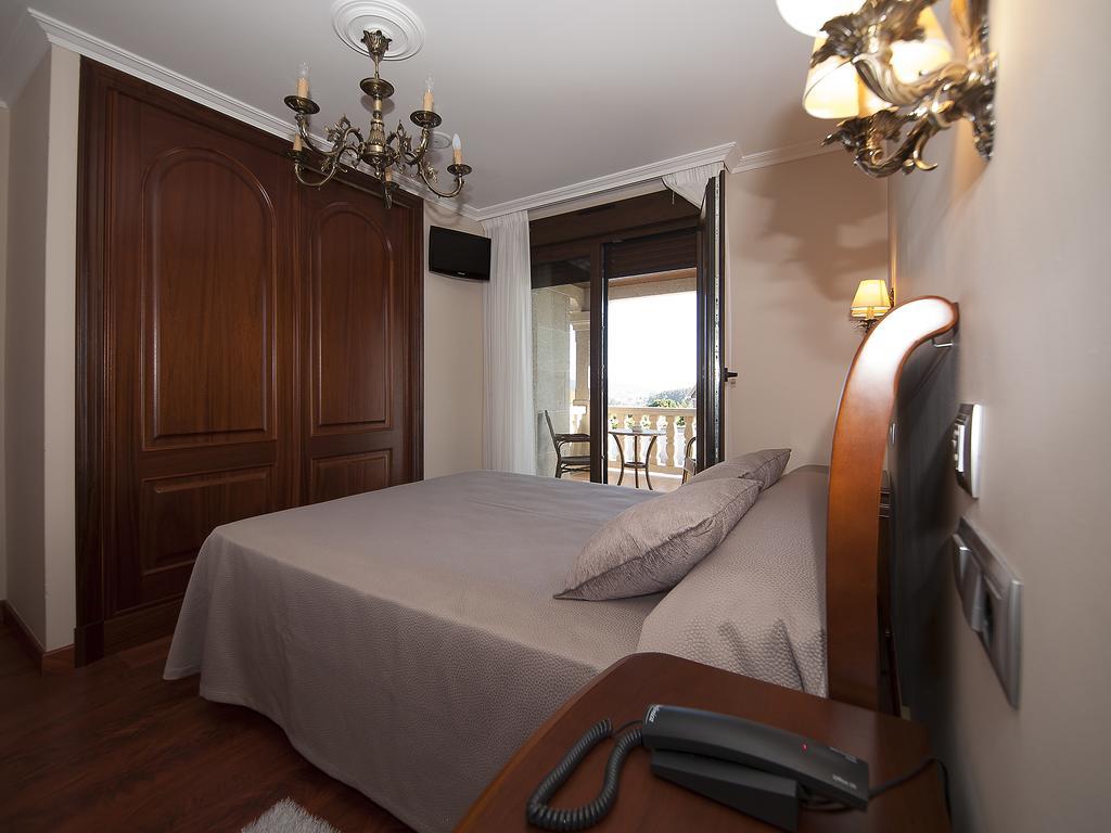 Pensión Residencia A Cruzán Noalla  Esterno foto