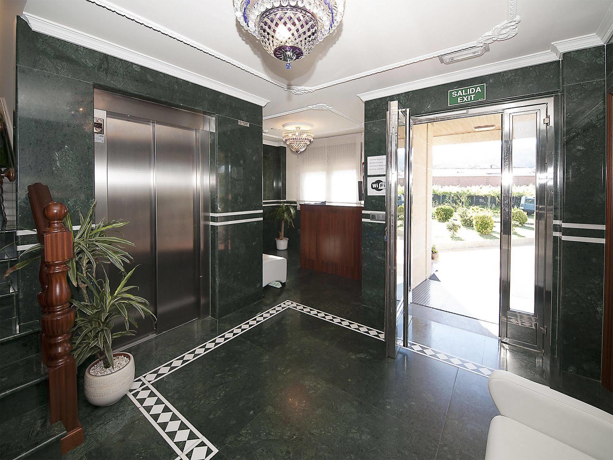 Pensión Residencia A Cruzán Noalla  Esterno foto