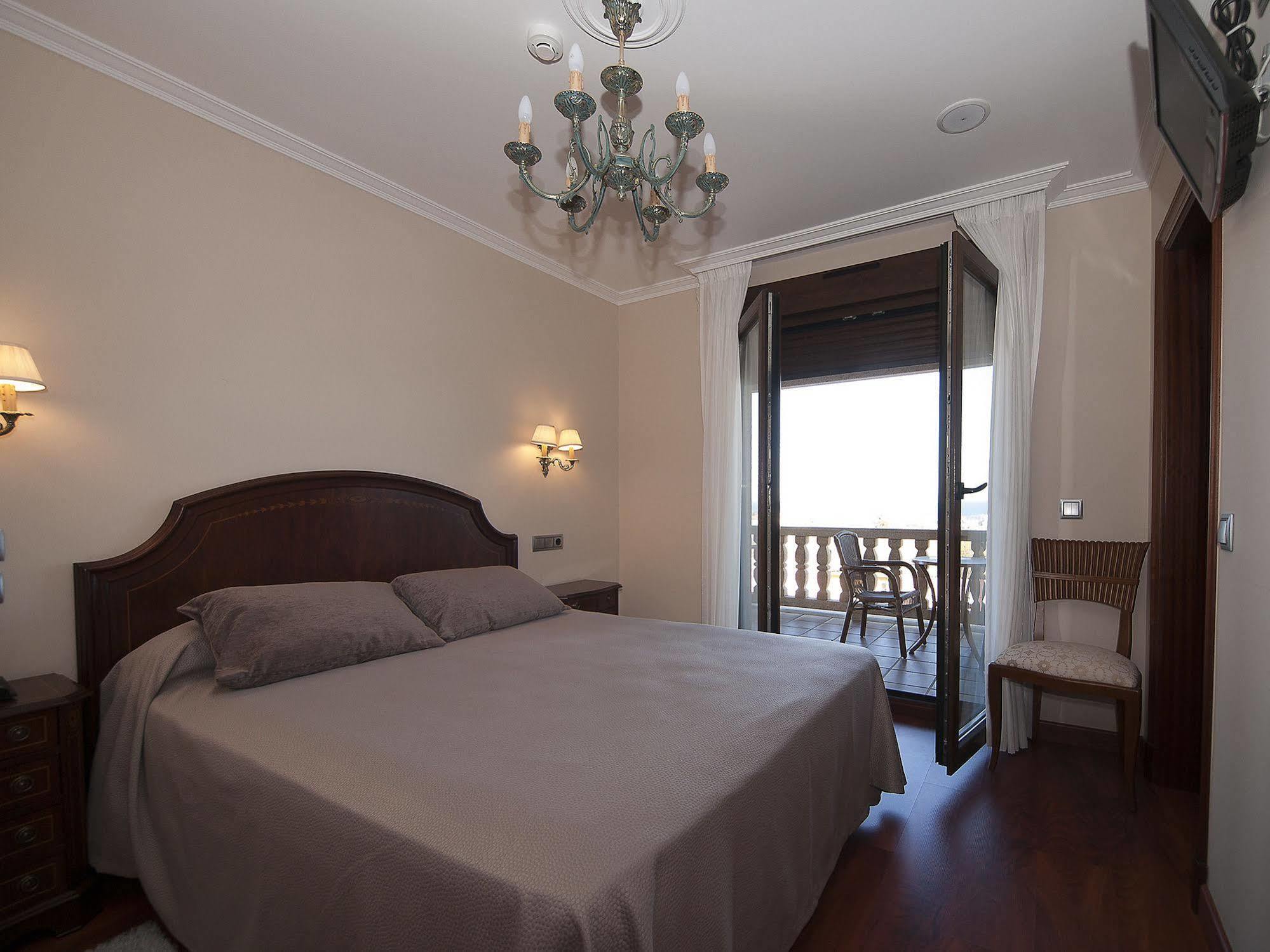 Pensión Residencia A Cruzán Noalla  Esterno foto