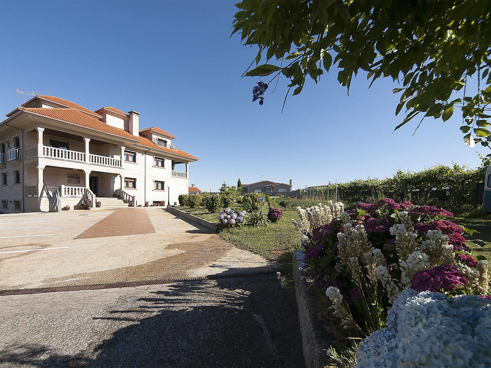 Pensión Residencia A Cruzán Noalla  Esterno foto